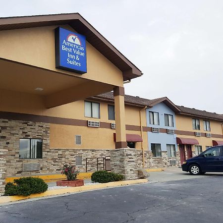 Americas Best Value Inn & Suites Harrisonville Exterior foto