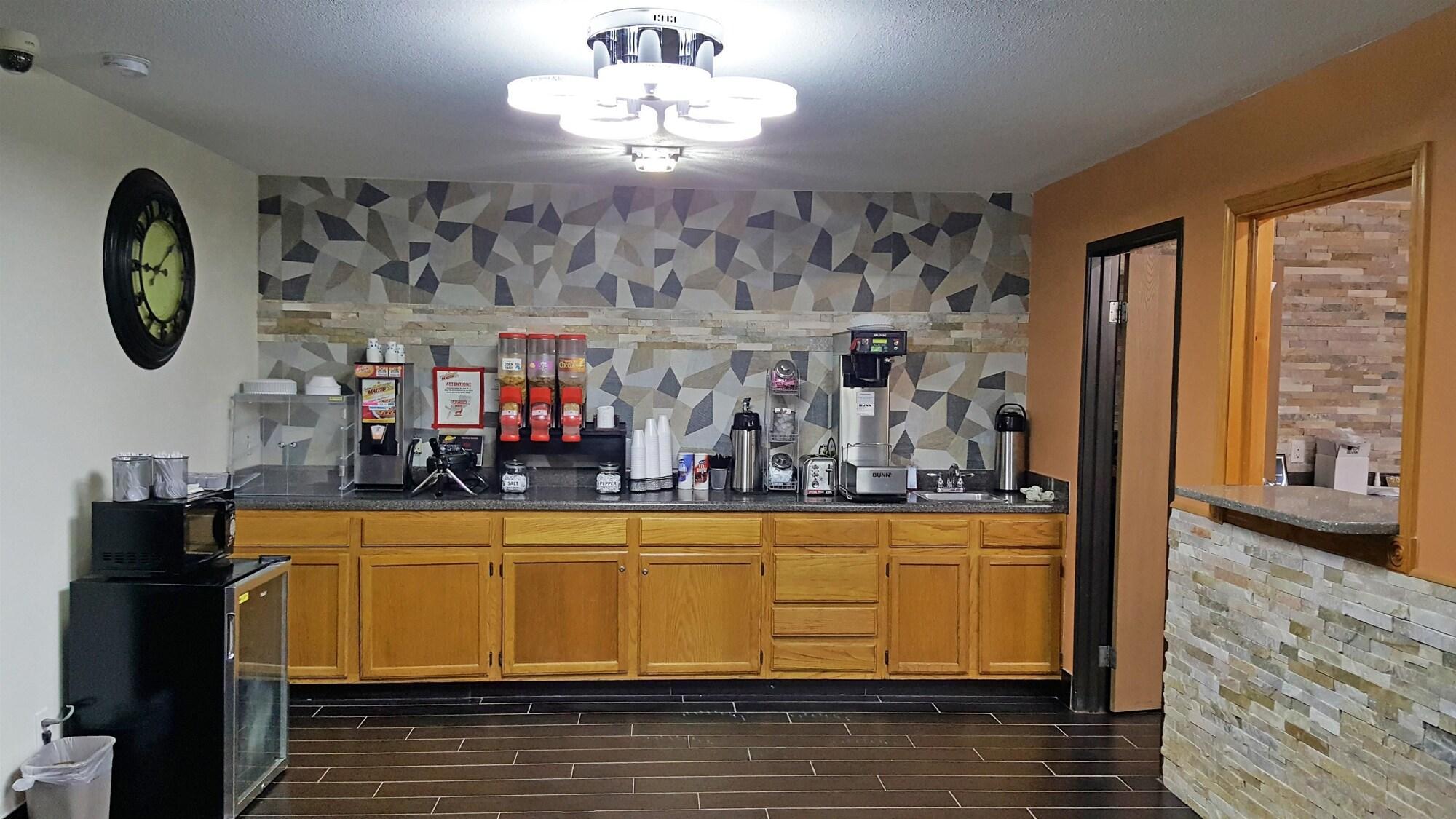 Americas Best Value Inn & Suites Harrisonville Exterior foto