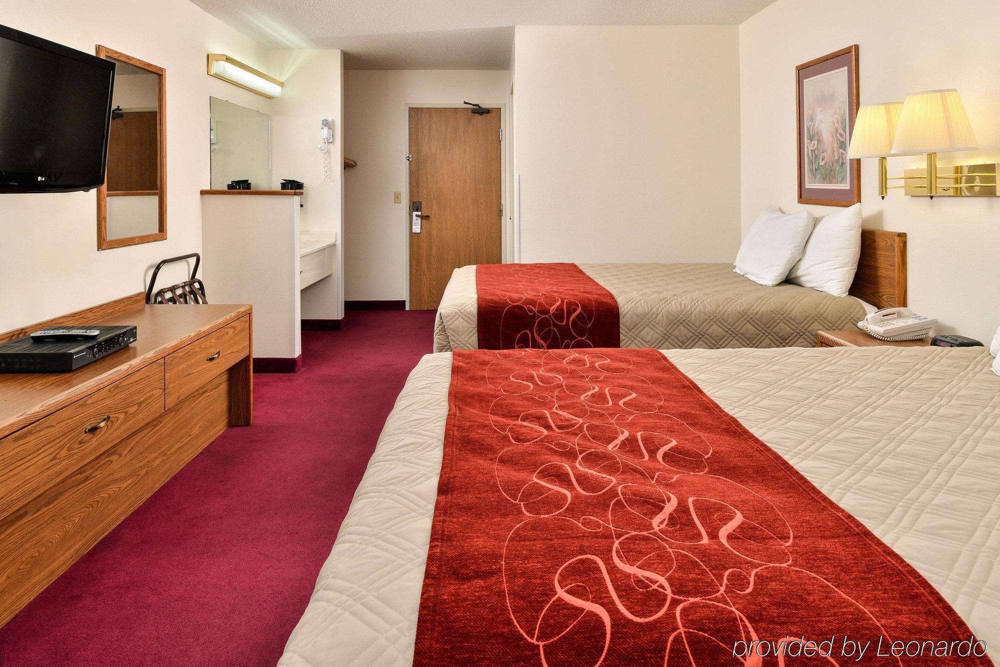 Americas Best Value Inn & Suites Harrisonville Exterior foto