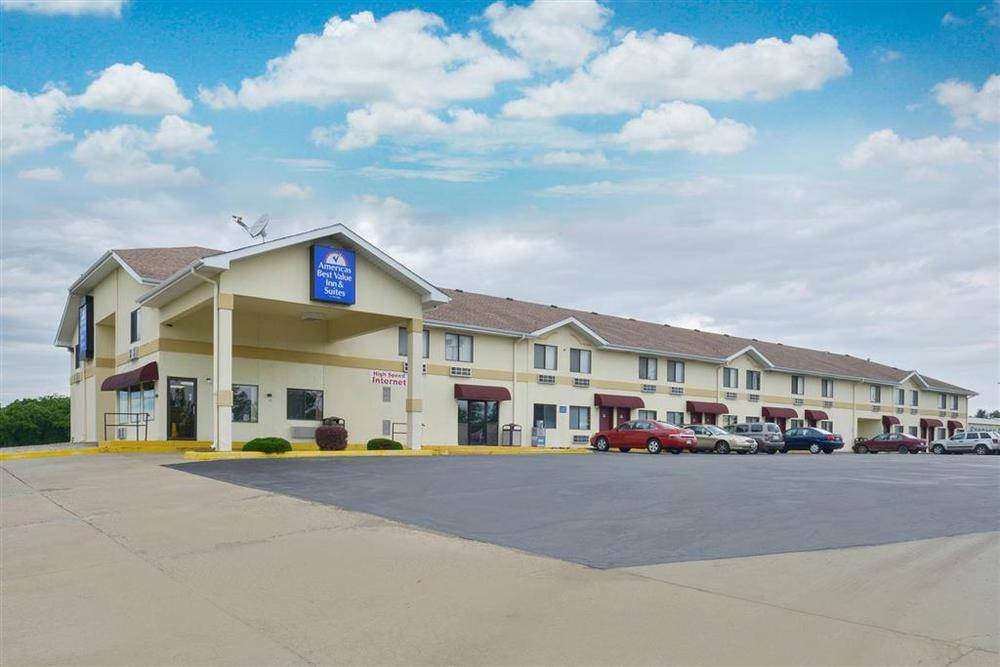 Americas Best Value Inn & Suites Harrisonville Exterior foto